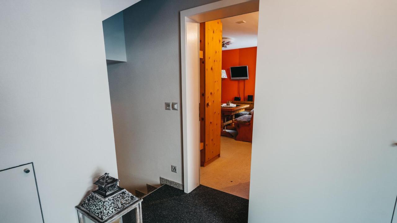 Charming 4 Bed Flat In Flims Apartment Exterior photo
