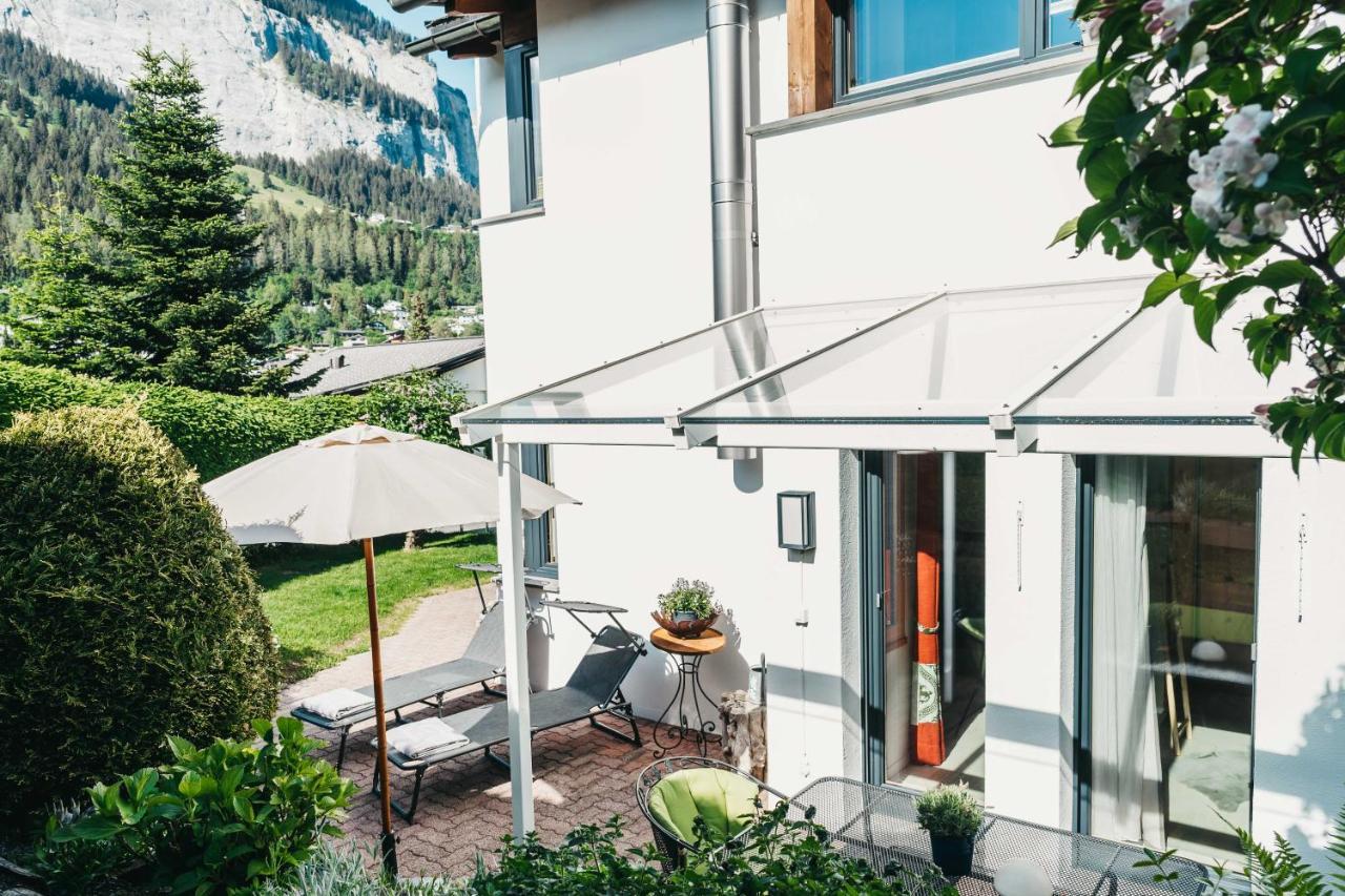 Charming 4 Bed Flat In Flims Apartment Exterior photo