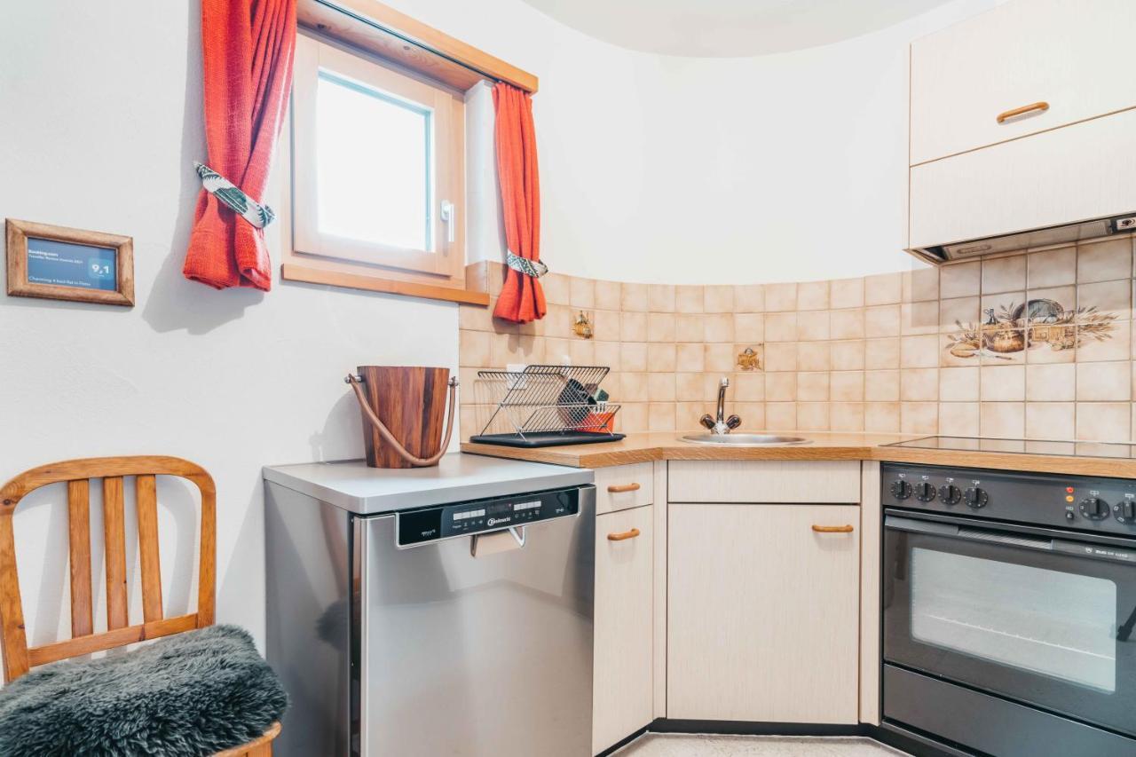 Charming 4 Bed Flat In Flims Apartment Exterior photo